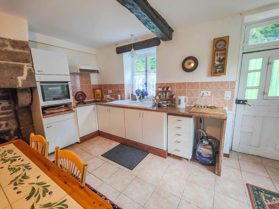 Country Side Haven Two Double Ensuite Bedrooms Couples Exclusive Rate Offered Saint-Michel-de-Montjoie Extérieur photo